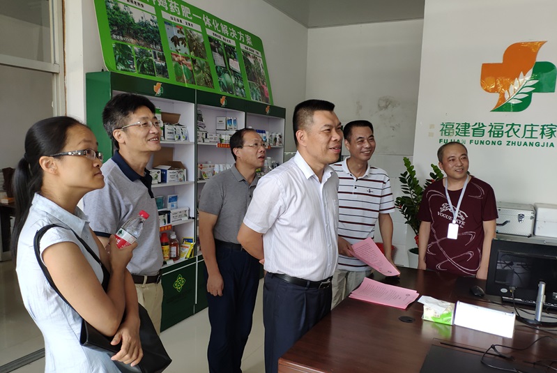 省供銷社占飛豹副主任到集團公司開展主題調(diào)研