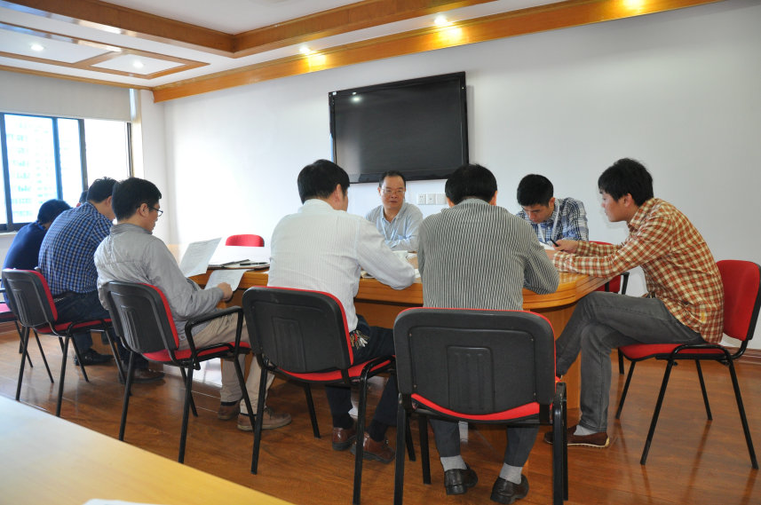 省農(nóng)資集團、省福農(nóng)農(nóng)資集團有限公司召開2015年第二季度安全生產(chǎn)工作會議