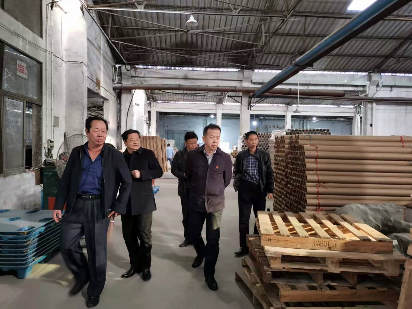 省社黨組成員、副主任邱志向一行到省農(nóng)資集團(tuán)漳州公司調(diào)研改革發(fā)展工作
