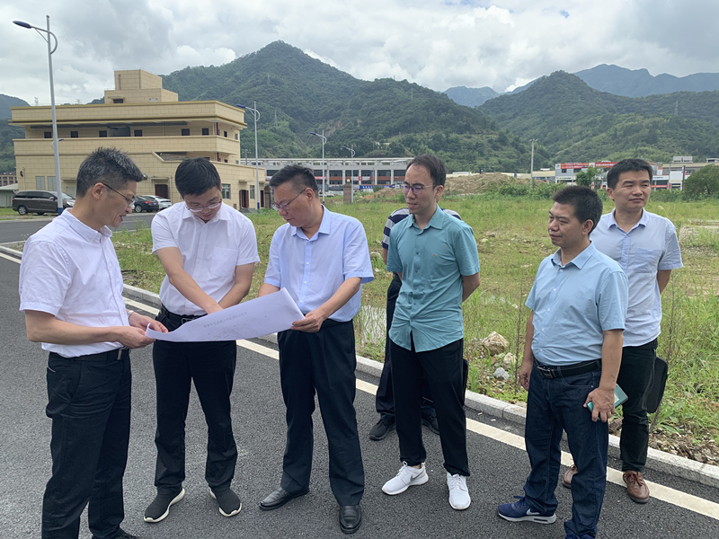 集團公司領(lǐng)導(dǎo)到閩西公司、廈門公司檢查指導(dǎo)企業(yè)黨建和農(nóng)資供應(yīng)服務(wù)工作