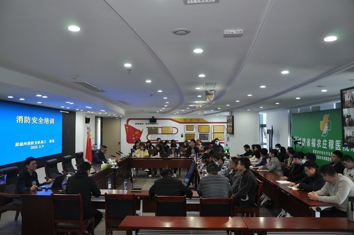 集團公司扎實開展消防安全知識培訓及疏散演練活動